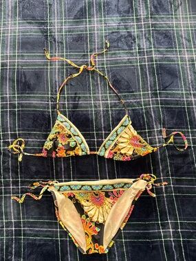 Trina Turk multicoloured bikini set. Size 6.